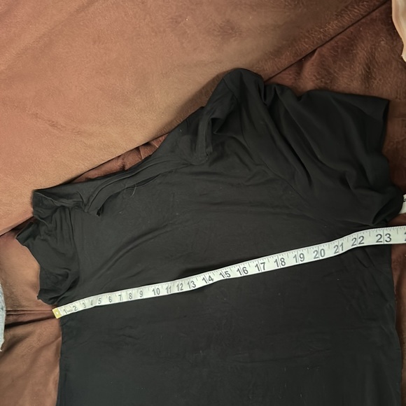 Rietman’s, short sleeve, crewneck, T-shirt, stretch knit, XXL ladies, not worn. - Picture 4 of 6